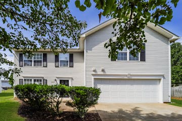5203 Weeping Cherry Dr Browns Summit, NC 27214